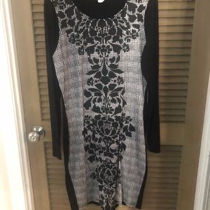 Super stretchy black white long sleeve dress by Venus size XL midi